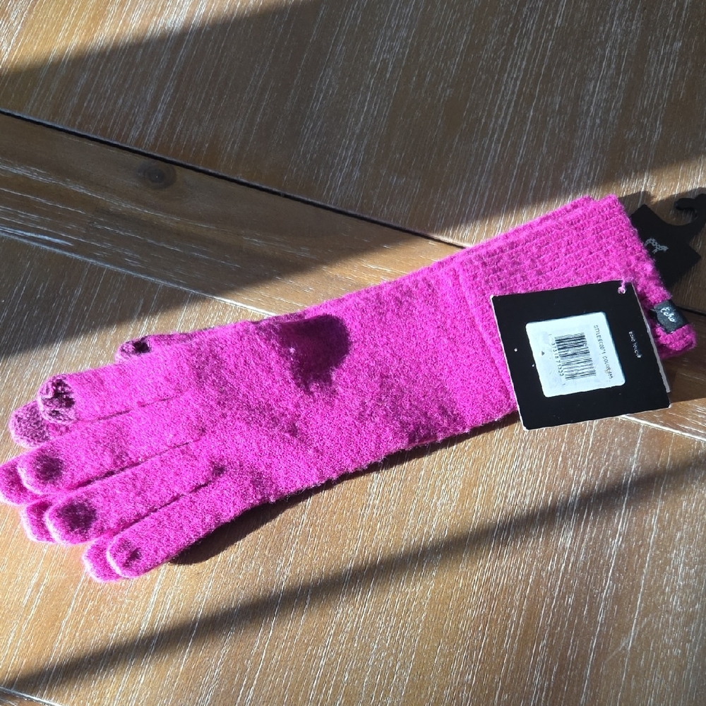 Echo Fuchsia Gloves